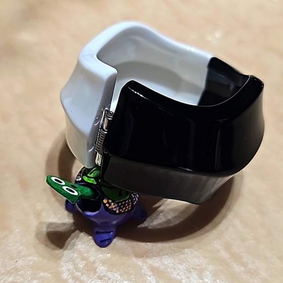 Bangle Bracelet - Picture 2 of 3